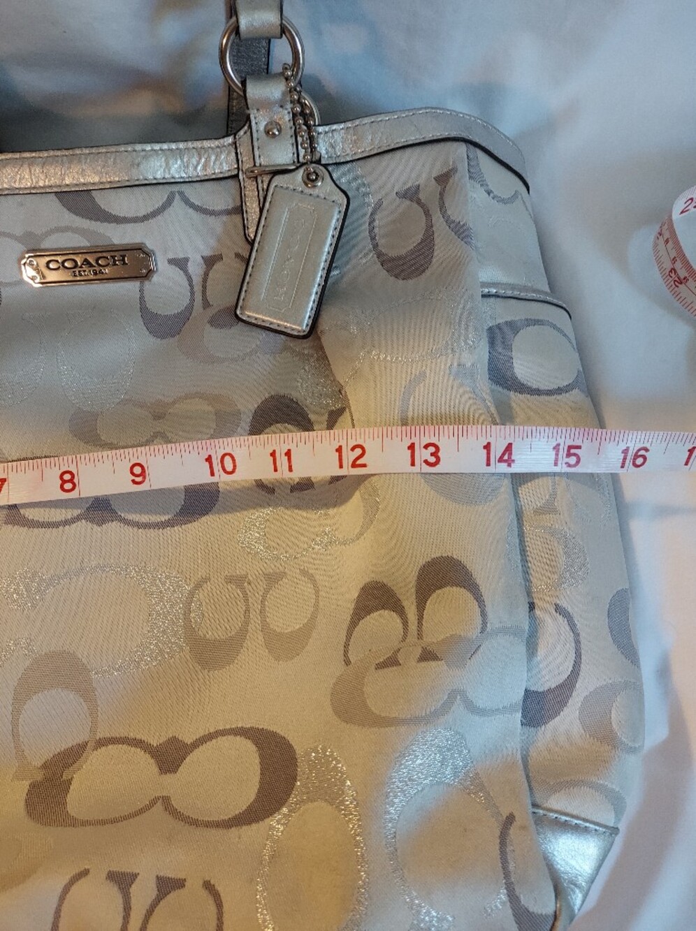 Coach Gallery Optic Signature Silver Metallic Tote Handbag F19664 - Picture 15 of 16